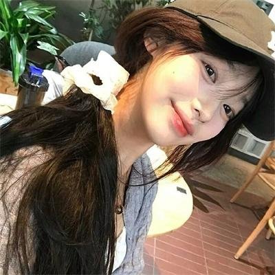 维奥莱特·诺齐埃尔